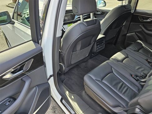 Used 2023 Audi Q7 3.0T Premium Plus image 9