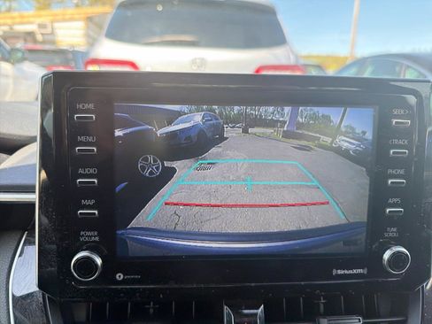 Used 2021 Toyota Corolla LE w/ Carpet Mat Package (TMS) FWD image 26
