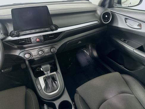 Used 2022 Kia Forte LXS FWD image 19