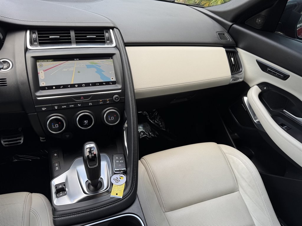 Used 2018 Jaguar E-PACE R-Dynamic SE AWD/4WD image 20