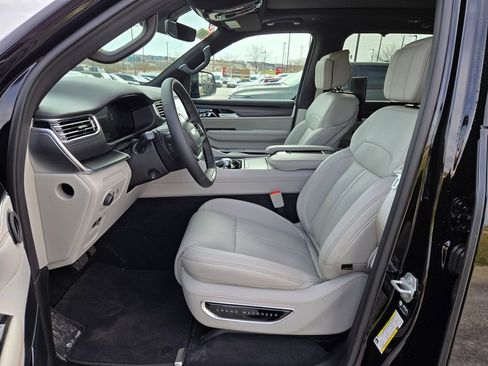 New 2026 Jeep Grand Wagoneer Summit w/ Rear Seat Video Group I AWD/4WD image 13