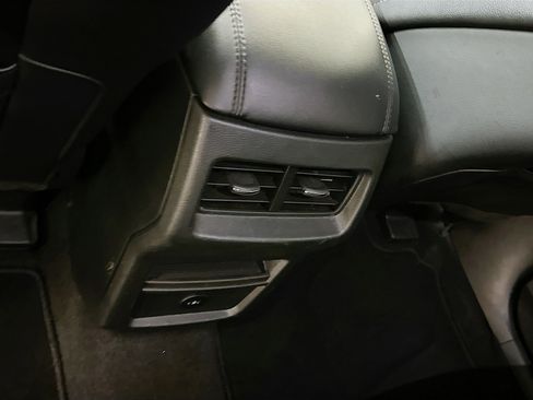 Used 2024 Ford Edge SEL image 27