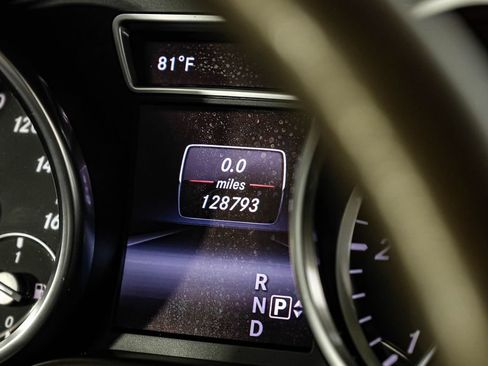 Used 2015 Mercedes-Benz GL 320 BlueTEC 4MATIC image 19