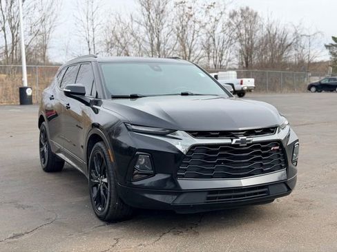 Used 2022 Chevrolet Blazer RS w/ Enhanced Convenience Package image 4