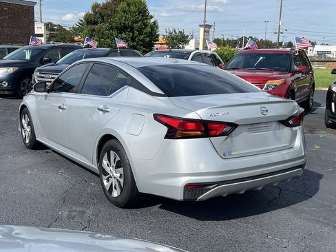 Used 2019 Nissan Altima 2.5 S FWD image 8