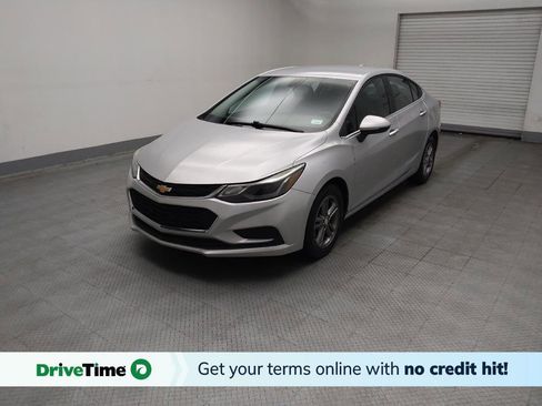 Used 2018 Chevrolet Cruze LT w/ LT Fleet Convenience Package FWD image 1