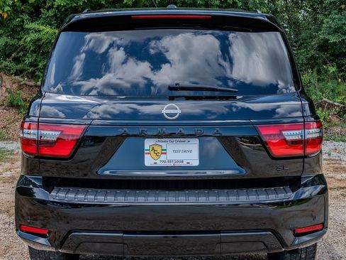 Used 2022 Nissan Armada SL w/ Midnight Edition Package RWD image 4