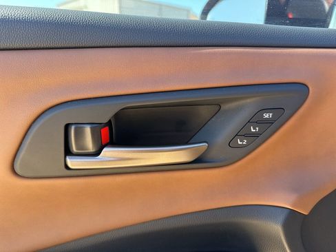 Used 2025 Toyota Crown Signia image 14