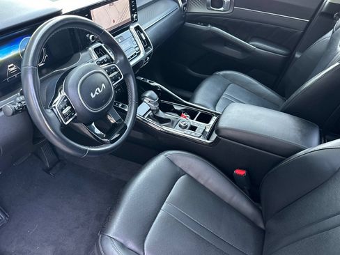 Certified 2023 Kia Sorento SX AWD/4WD image 10