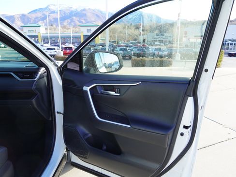 Certified 2022 Toyota RAV4 XSE image 23