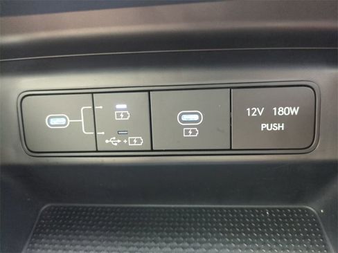 New 2026 Hyundai Tucson SE image 24