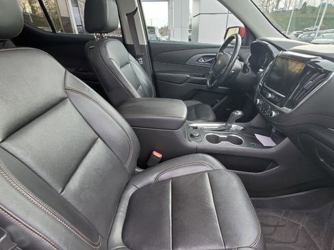 Used 2020 Chevrolet Traverse Premier w/ LPO, Floor Liner Package image 4