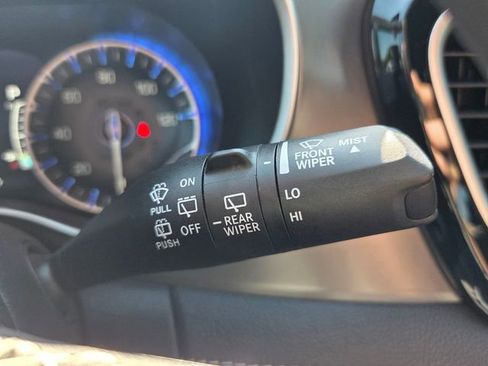 New 2026 Chrysler Pacifica Select FWD image 30