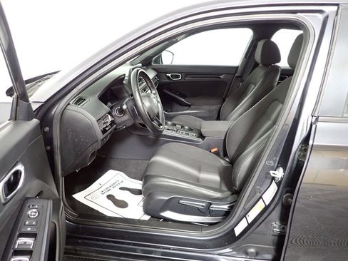 Used 2025 Honda Civic Sport image 19