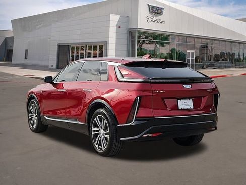 New 2026 Cadillac Lyriq Luxury image 4