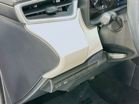 Used 2020 Toyota Corolla L image 10