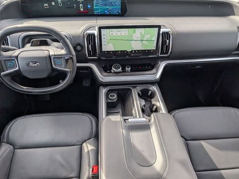 New 2025 Ford Expedition Platinum w/ Stealth Performance Package image 40