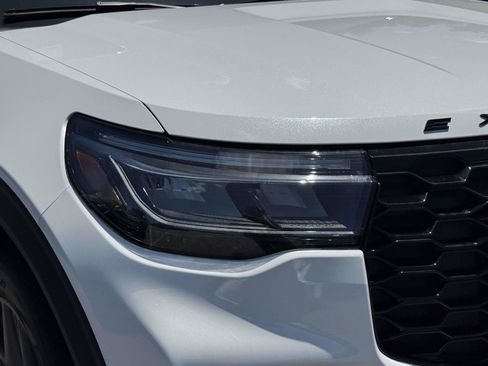 New 2026 Ford Explorer ST-Line w/ ST-Line Street Pack AWD/4WD image 8