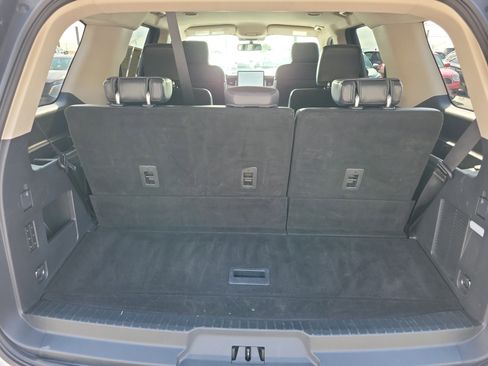 Used 2024 Ford Expedition XLT image 23