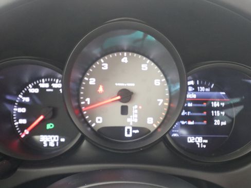 Certified 2019 Porsche Macan S AWD/4WD image 18