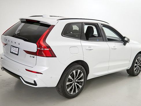 Certified 2025 Volvo XC60 B5 Plus AWD/4WD image 9