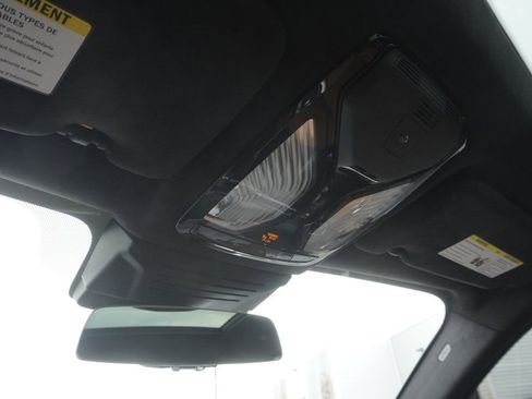 Used 2024 BMW X7 xDrive40i w/ M Sport Package image 15