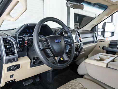 Used 2017 Ford F350 XLT w/ XLT Value Package AWD/4WD image 41