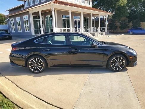 Used 2023 Hyundai Sonata Limited w/ Cargo Package image 8