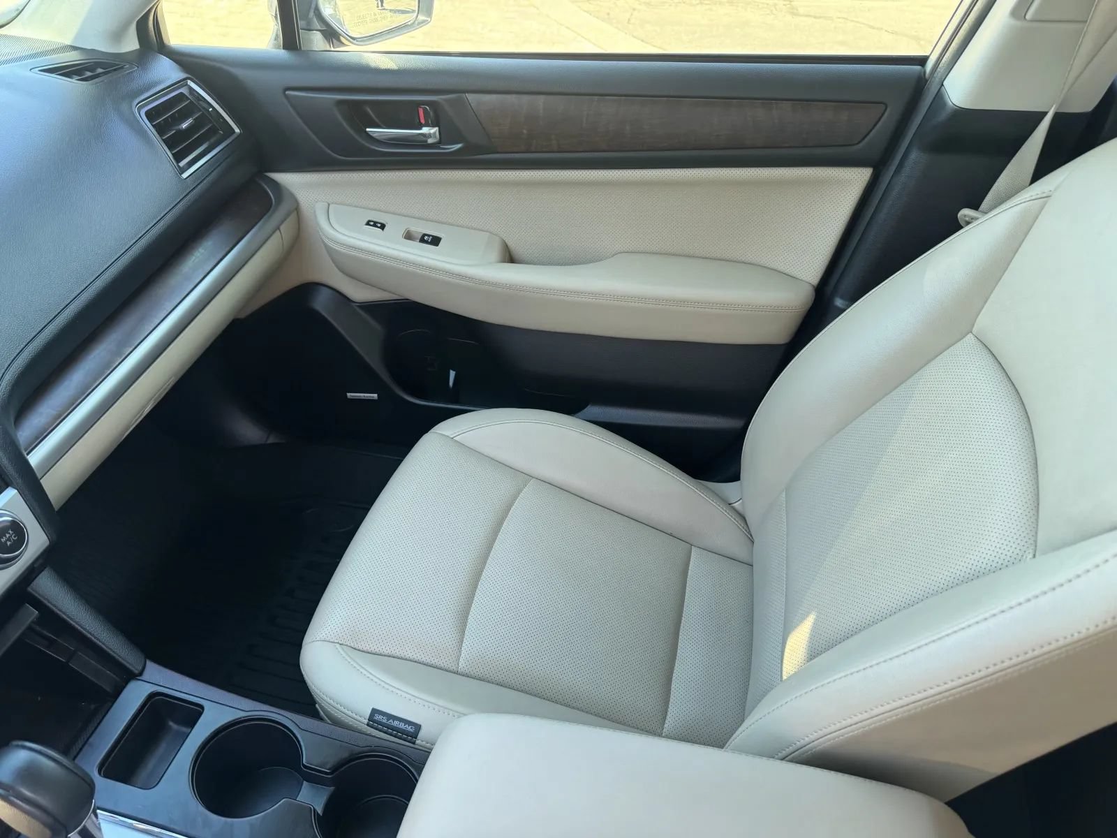 Used 2017 Subaru Outback 2.5i Limited AWD/4WD image 33