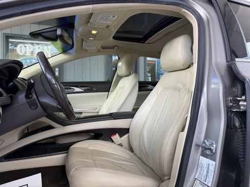 Used 2015 Lincoln MKZ Hybrid w/ Equipment Group 202A Reserve FWD image 9
