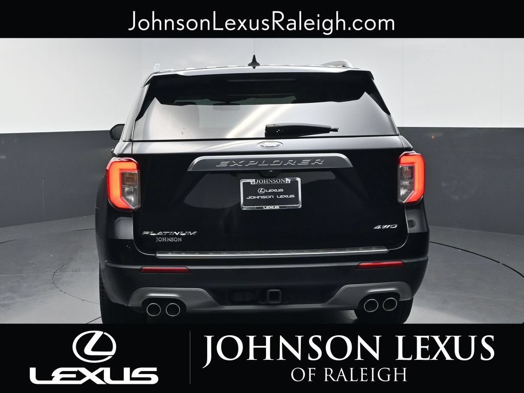 Used 2023 Ford Explorer Platinum w/ Technology Package AWD/4WD image 8