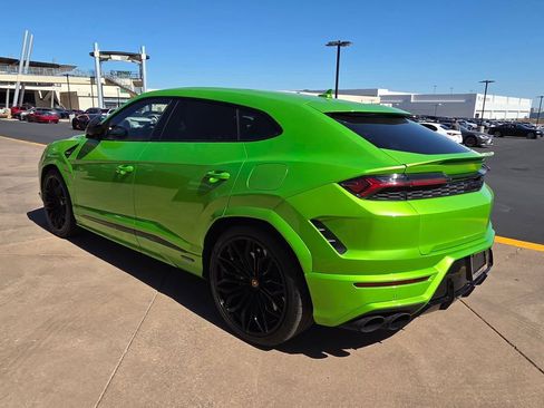 Used 2025 Lamborghini Urus SE AWD/4WD image 7