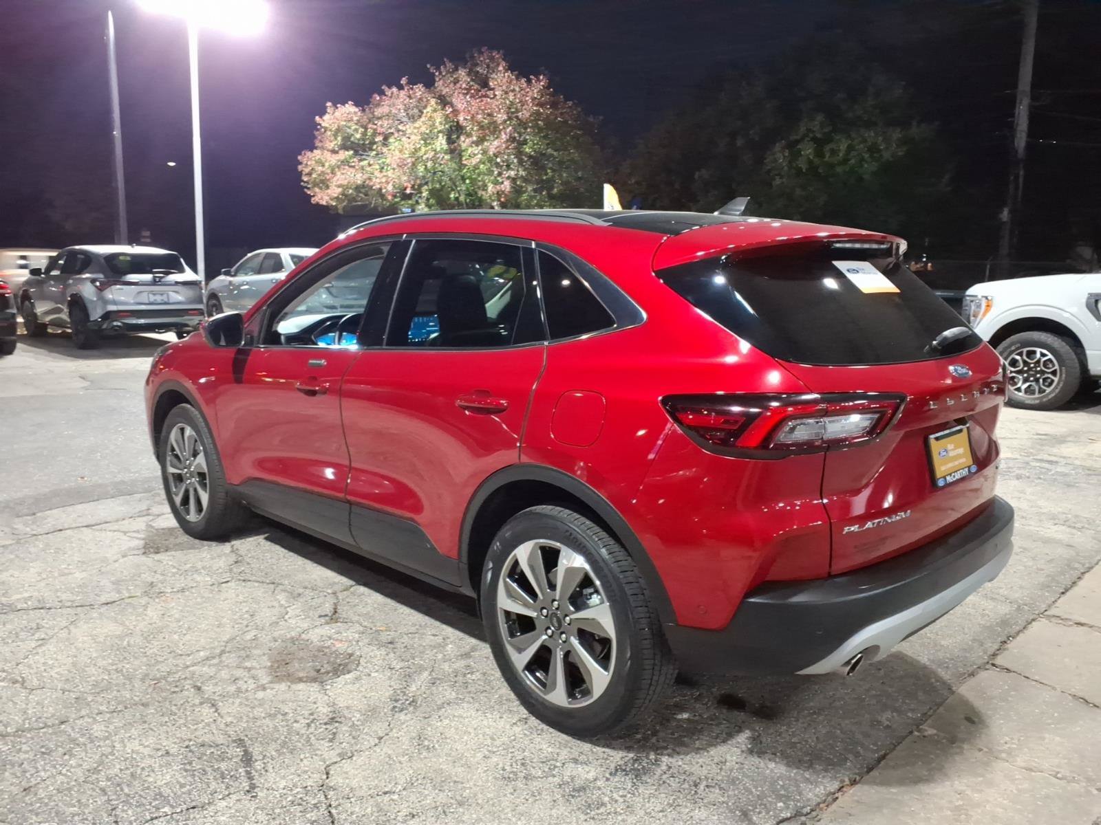 Certified 2024 Ford Escape Platinum w/ Premium Technology Package AWD/4WD image 5