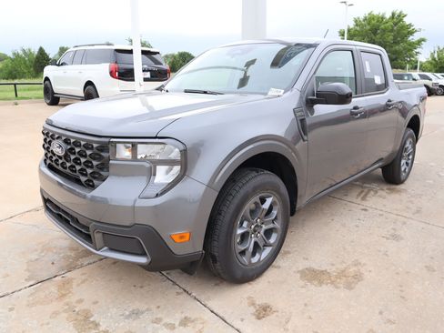 New 2026 Ford Maverick XLT w/ XLT Luxury Package AWD/4WD image 11