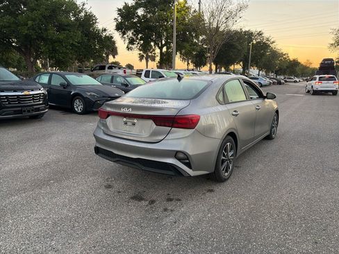 Used 2024 Kia Forte LXS image 5