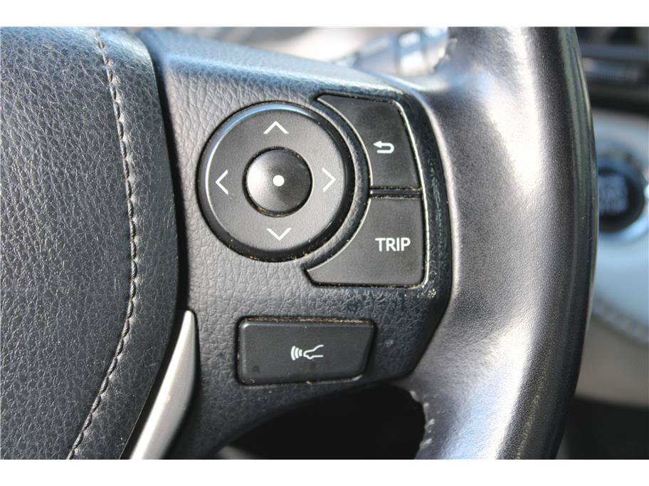 Used 2017 Toyota RAV4 XLE AWD/4WD image 20