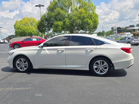 Used 2018 Honda Accord LX image 6