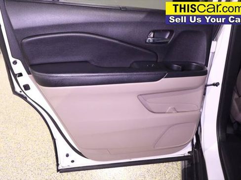 Used 2019 Honda Pilot Touring image 35