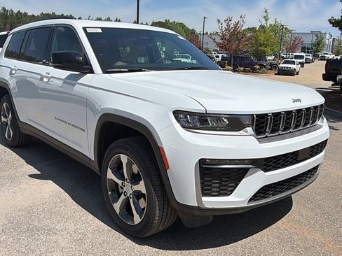New 2026 Jeep Grand Cherokee L Limited AWD/4WD image 5