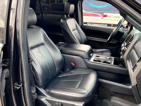 Certified 2020 Ford Expedition Max XLT w/ Equipment Group 202A image 9