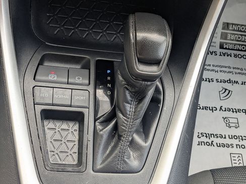 Used 2024 Toyota RAV4 LE FWD image 21