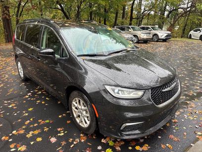Used 2022 Chrysler Pacifica Touring-L