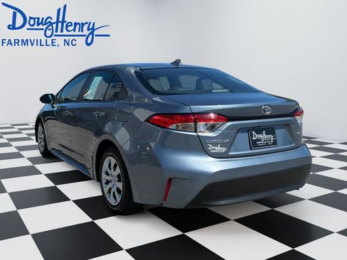 Used 2024 Toyota Corolla LE FWD image 3