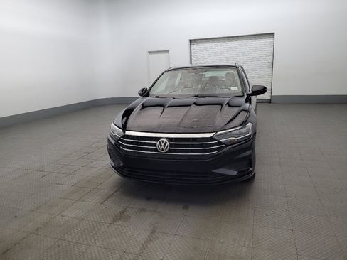 Used 2020 Volkswagen Jetta SE w/ SE Cold Weather Package FWD image 15