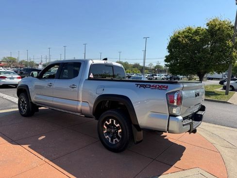Used 2023 Toyota Tacoma TRD Off-Road w/ TRD Premium Off Road Package AWD/4WD image 4
