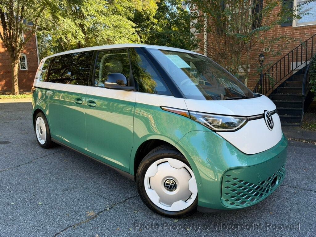 Used 2025 Volkswagen ID. Buzz 1st Edition AWD/4WD image 3