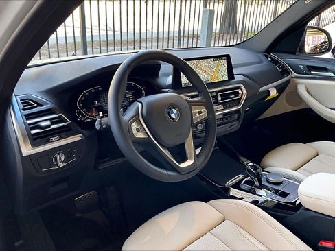 Used 2024 BMW X3 sDrive30i w/ Convenience Package image 17