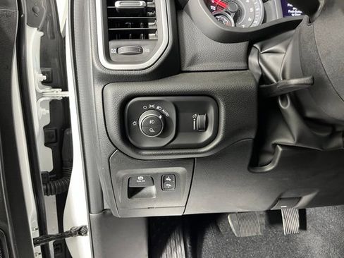 Used 2026 RAM 1500 Big Horn AWD/4WD image 18
