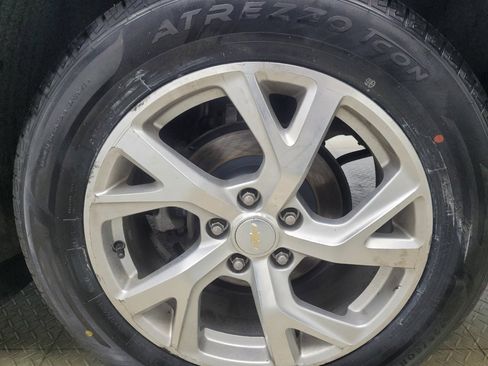 Used 2019 Chevrolet Equinox LT FWD image 31