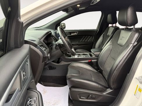 Used 2023 Ford Edge ST image 11